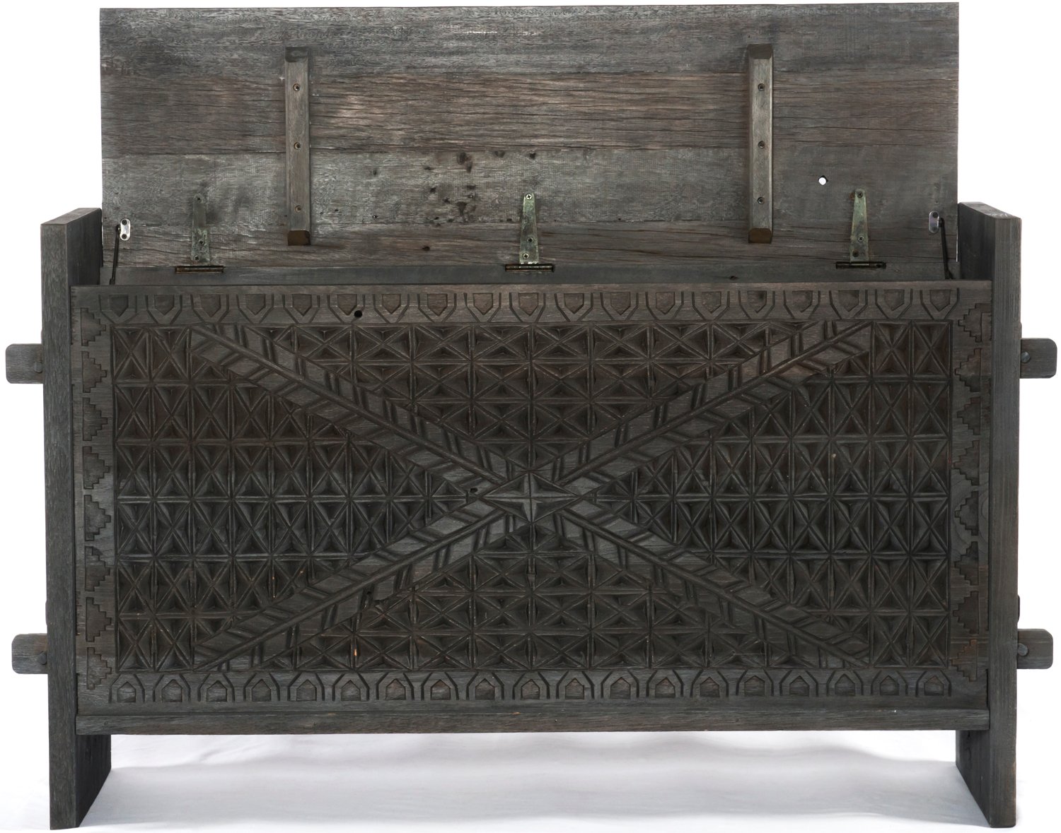 Four Hands Maya Collection Columbus Trunk Console - IMYA-002
