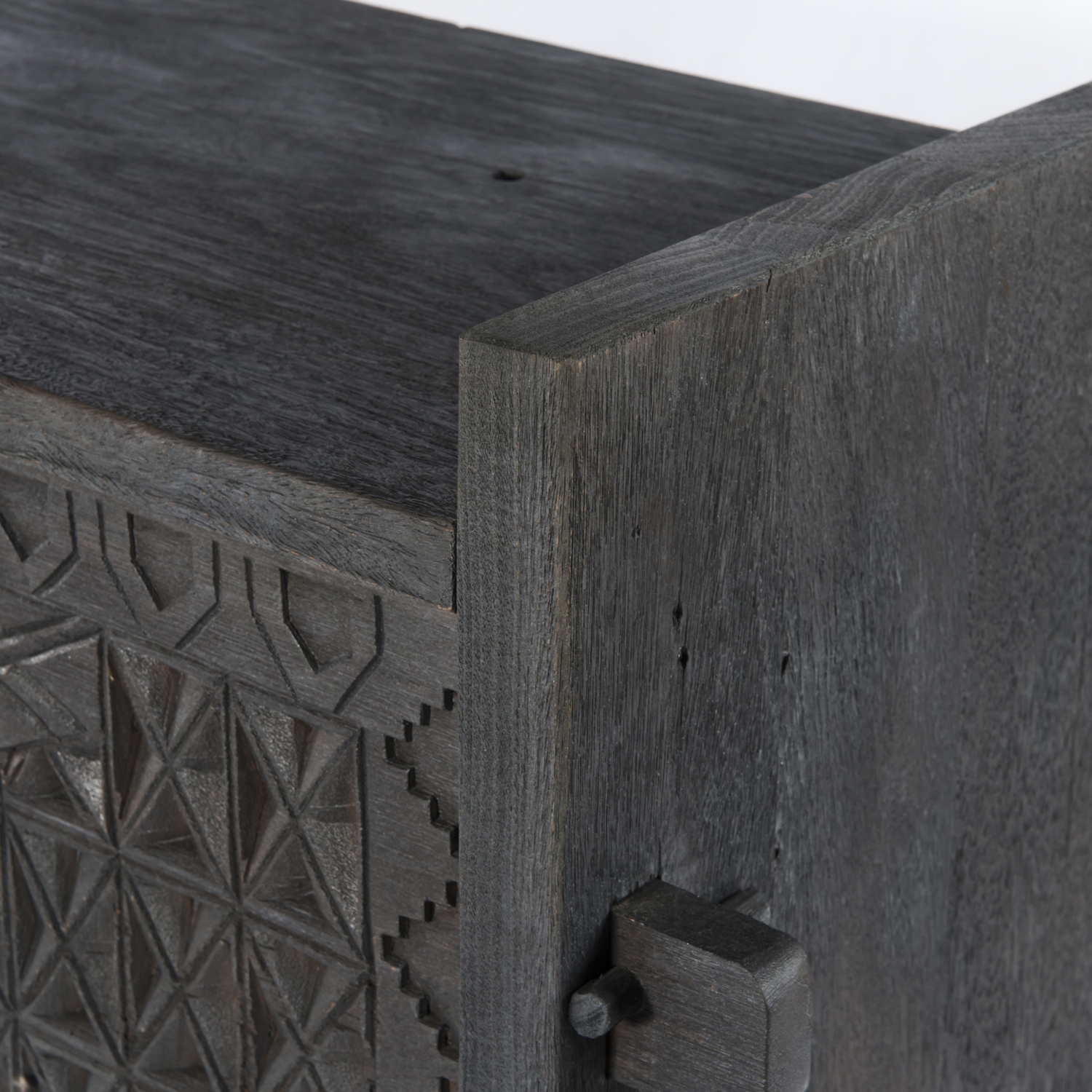 Four Hands Maya Collection Columbus Trunk Console - IMYA-002